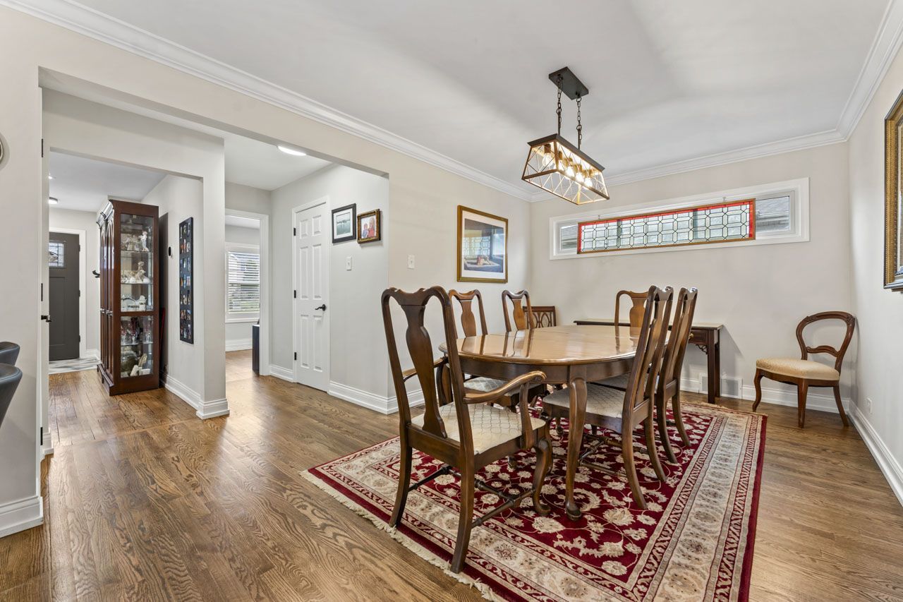 348 N Shady Lane, Elmhurst, IL 60126