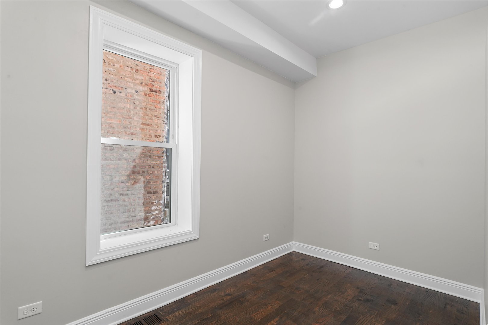 4447 W van buren Street, Chicago, IL 60624