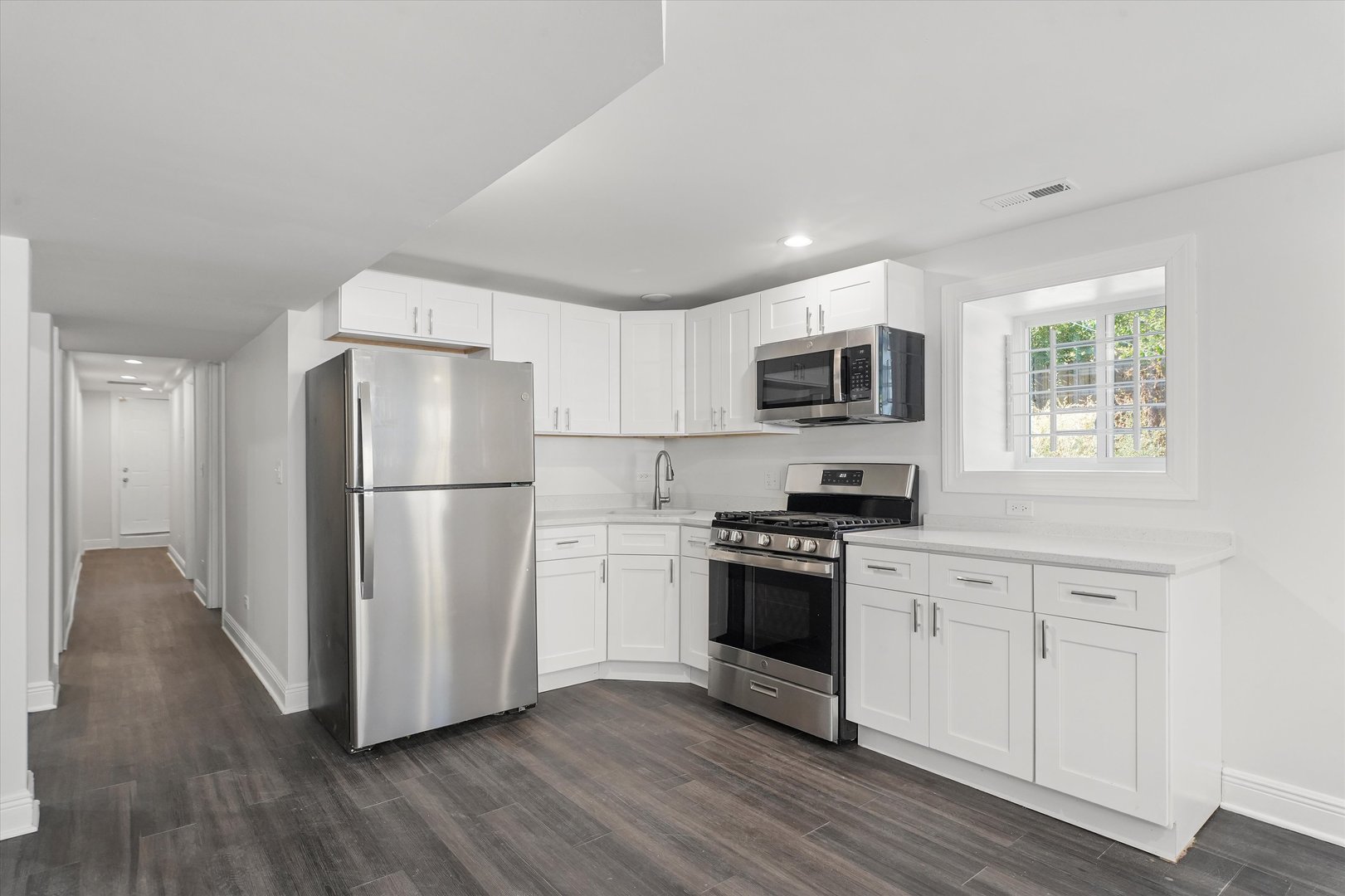 4447 W van buren Street, Chicago, IL 60624