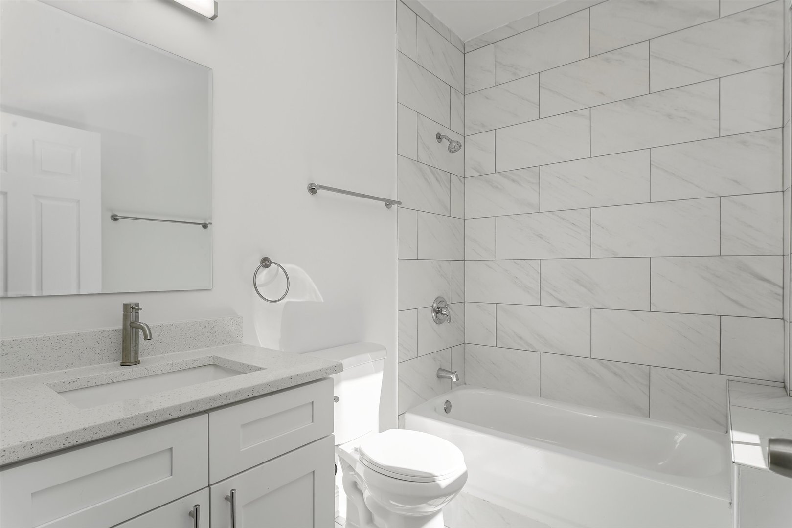 4447 W van buren Street, Chicago, IL 60624