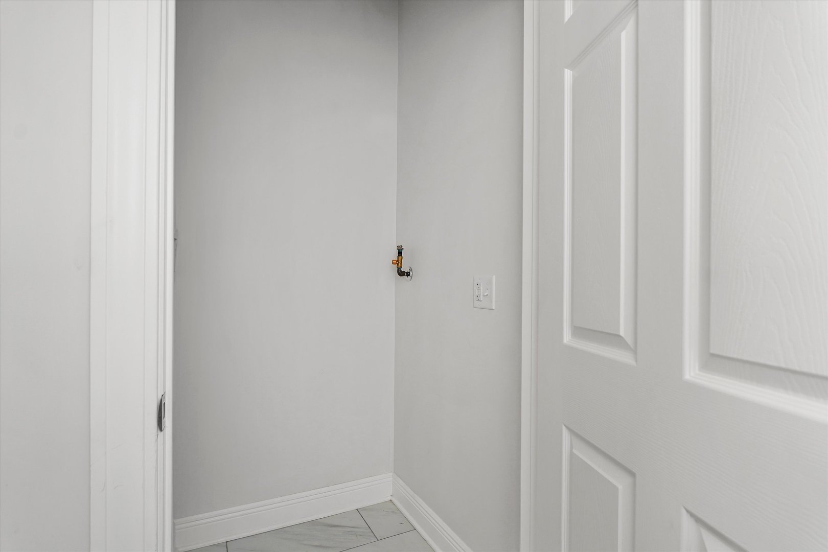 4447 W van buren Street, Chicago, IL 60624