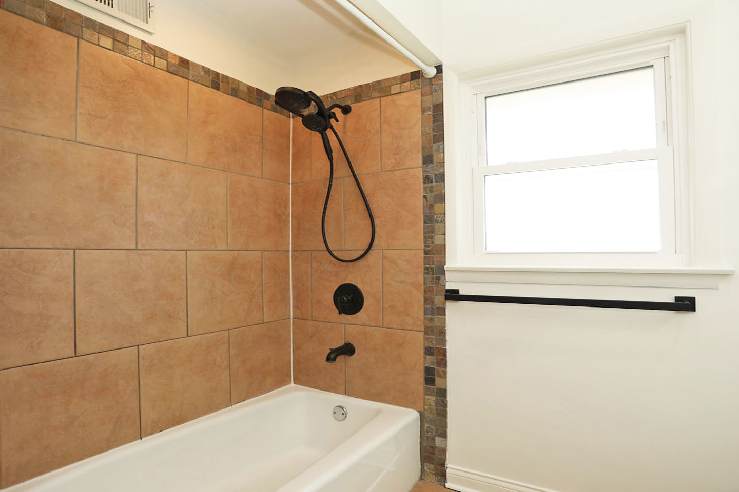 409 Lexington Drive, Schaumburg, IL 60173