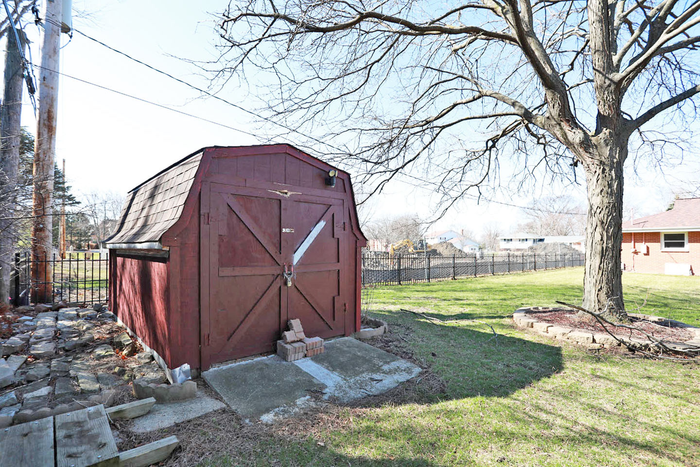 409 Lexington Drive, Schaumburg, IL 60173