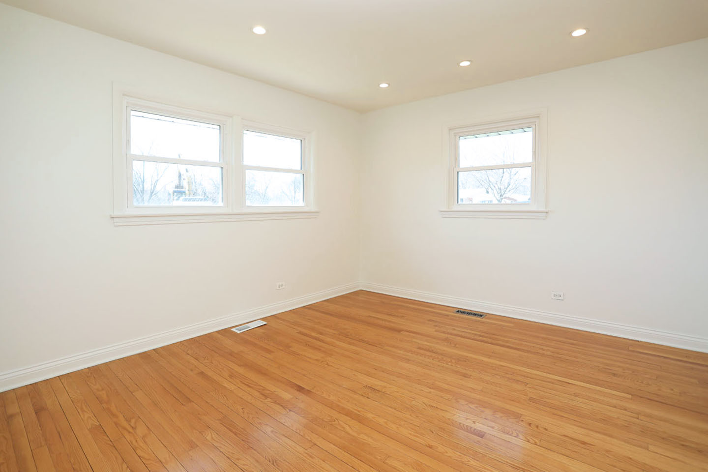 409 Lexington Drive, Schaumburg, IL 60173