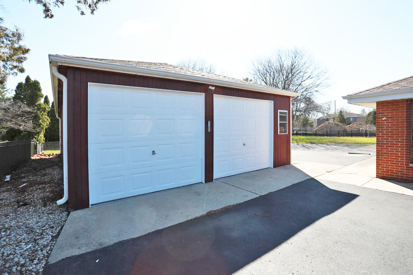 409 Lexington Drive, Schaumburg, IL 60173