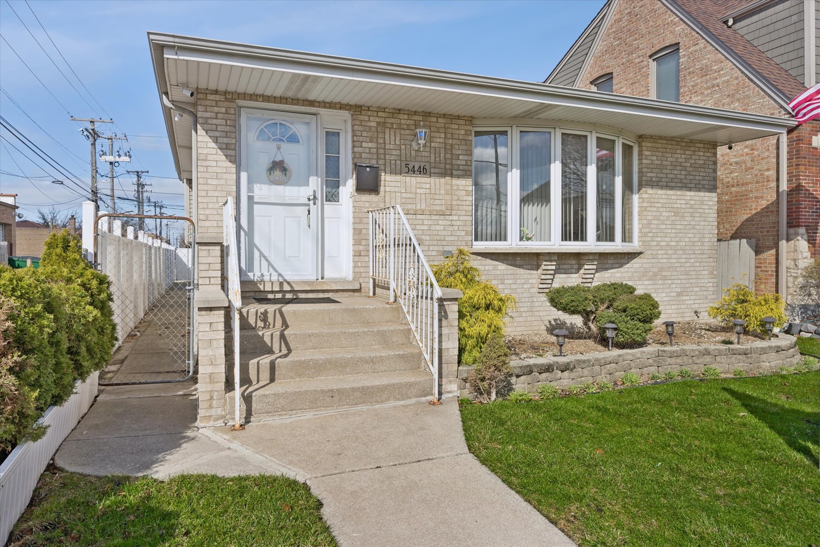 5446 S Rutherford Avenue, Chicago, IL 60638