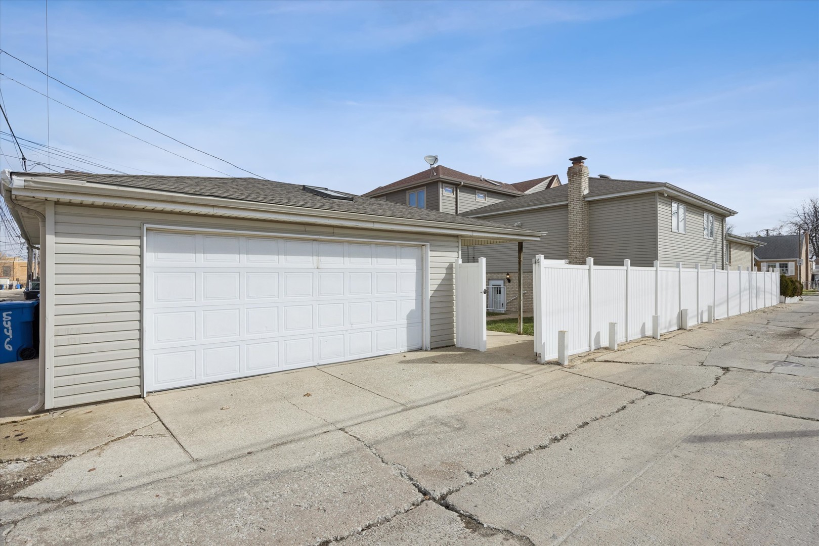 5446 S Rutherford Avenue, Chicago, IL 60638