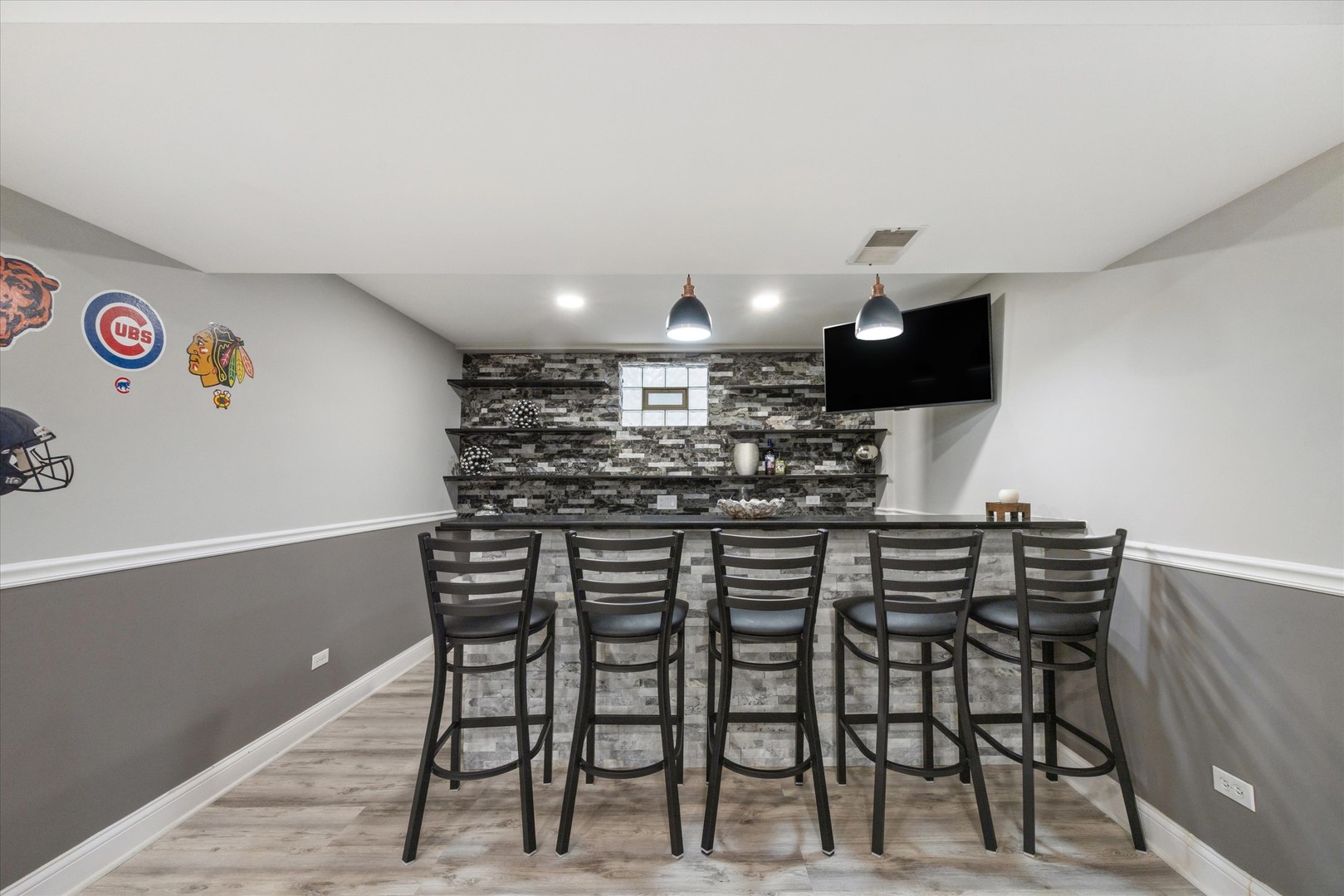 5446 S Rutherford Avenue, Chicago, IL 60638