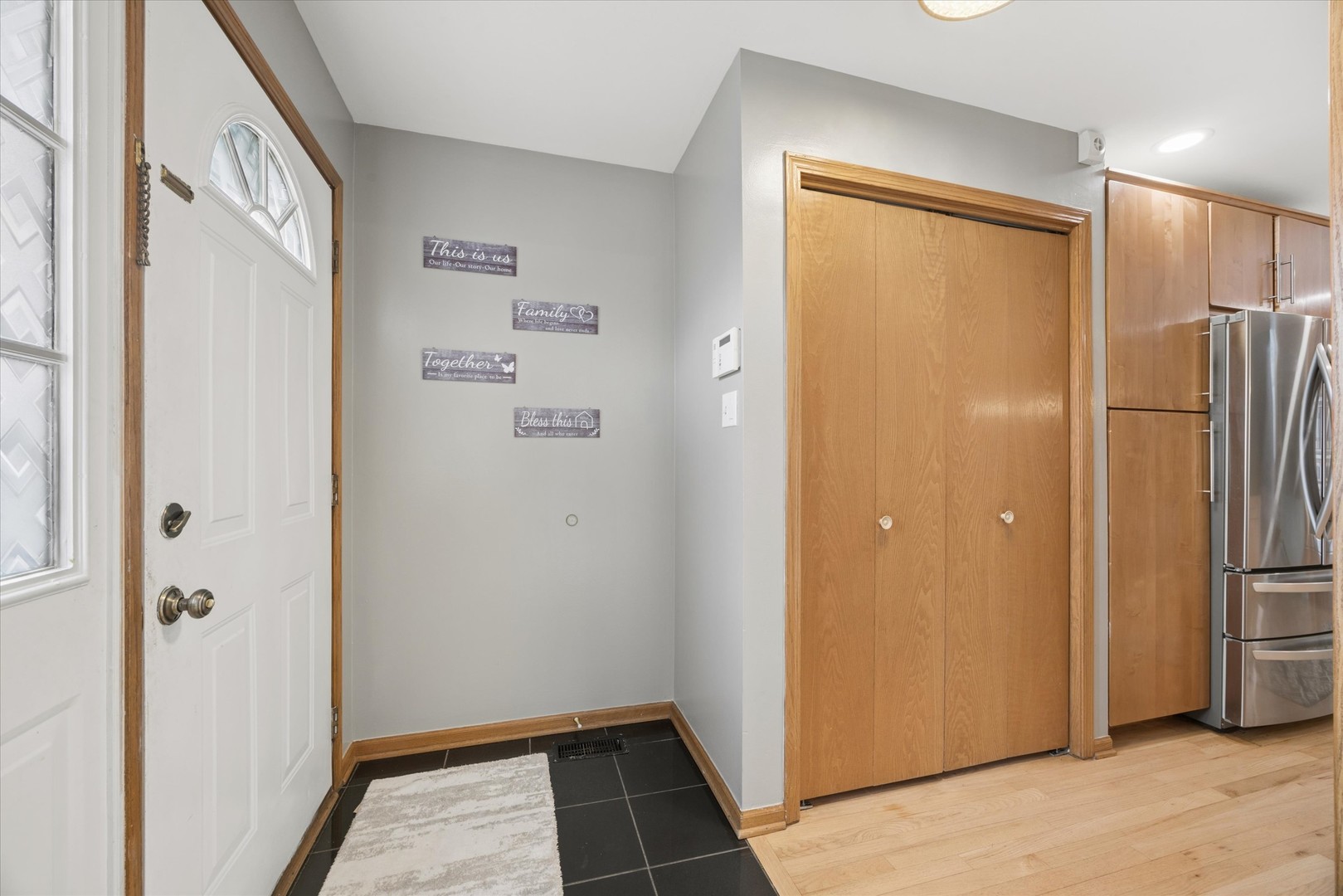 5446 S Rutherford Avenue, Chicago, IL 60638