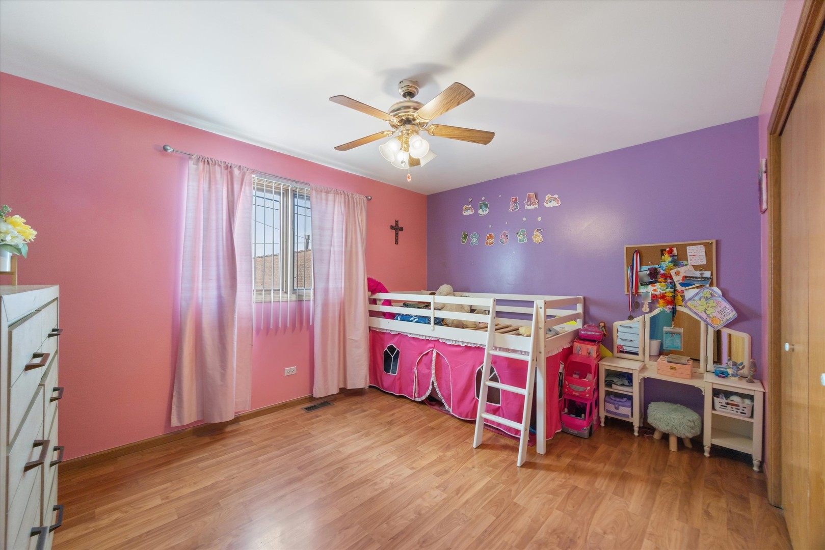 5446 S Rutherford Avenue, Chicago, IL 60638