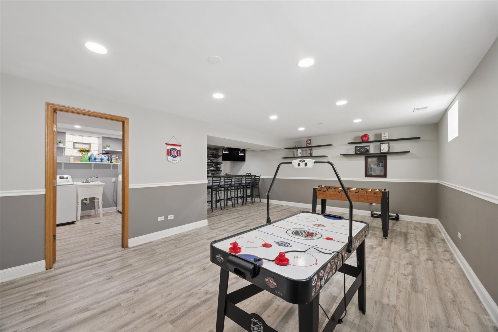 5446 S Rutherford Avenue, Chicago, IL 60638