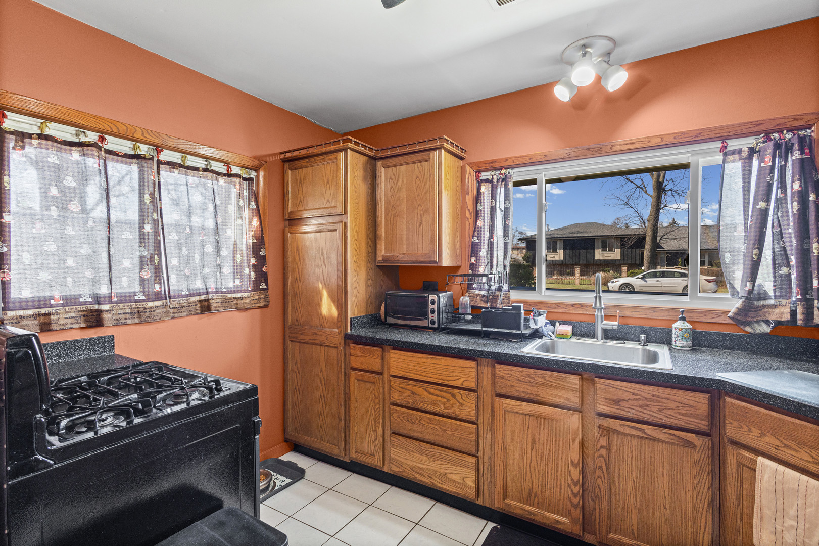 3131 N Prater Avenue, Melrose Park, IL 60164