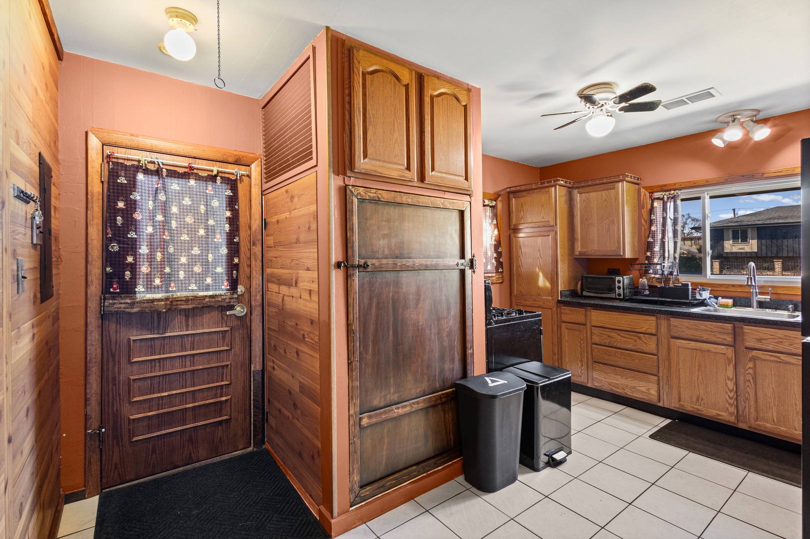 3131 N Prater Avenue, Melrose Park, IL 60164