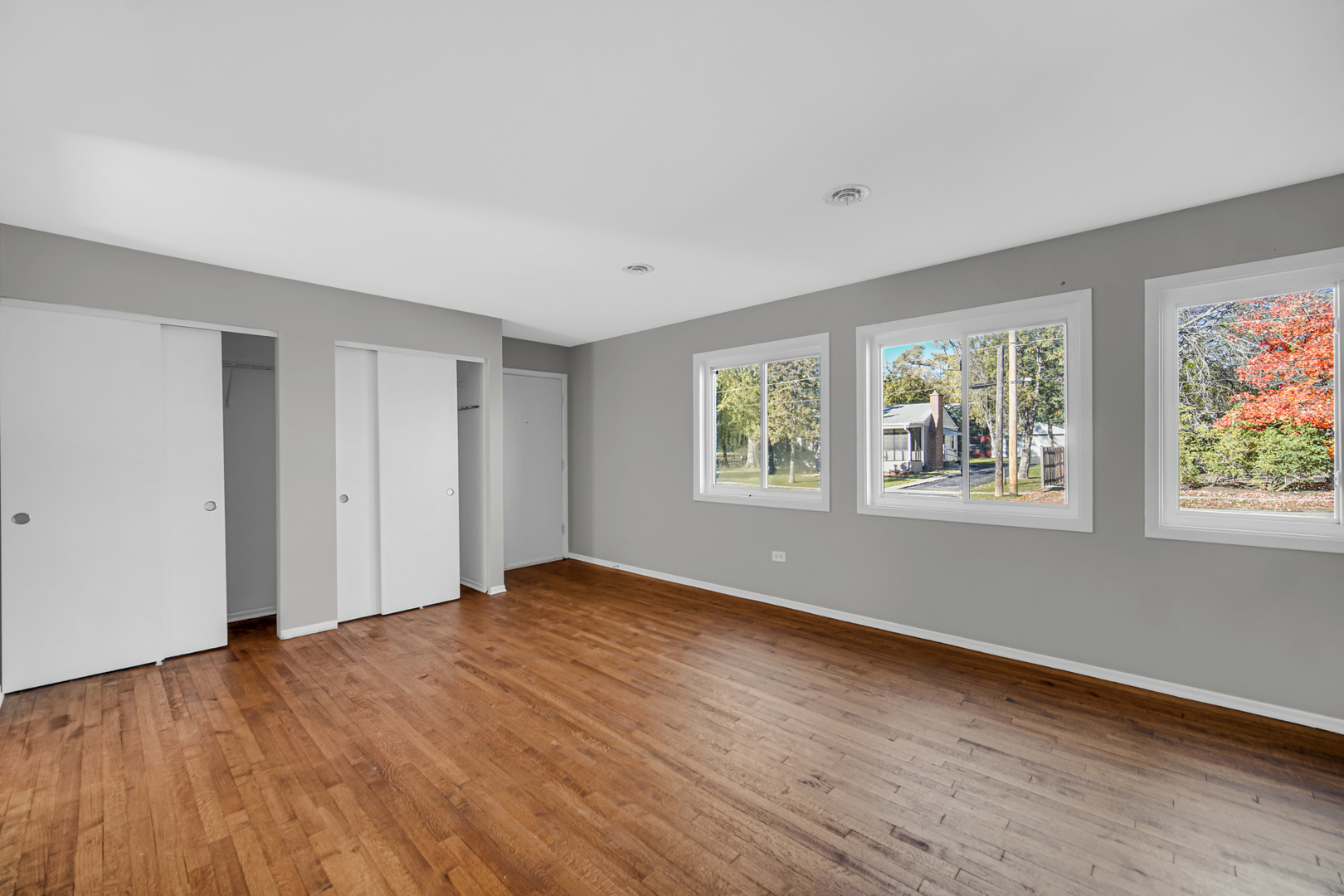 31 Wellington Avenue #2, Mundelein, IL 60060