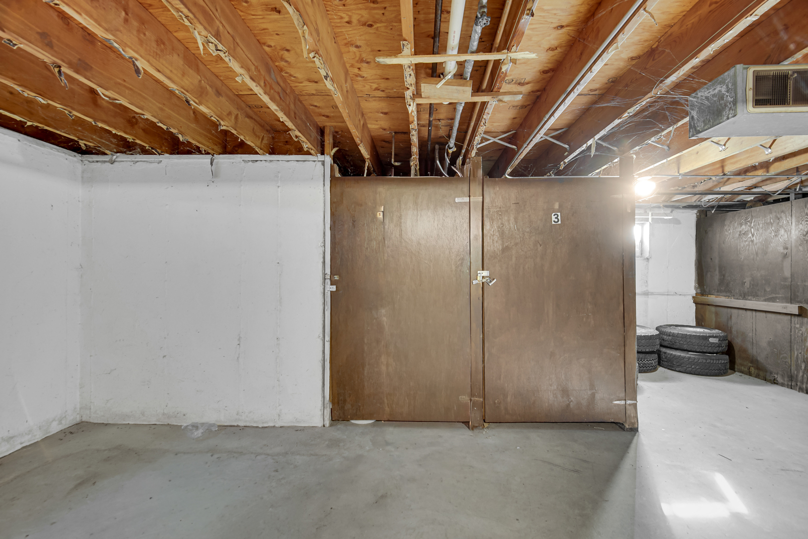 31 Wellington Avenue #2, Mundelein, IL 60060