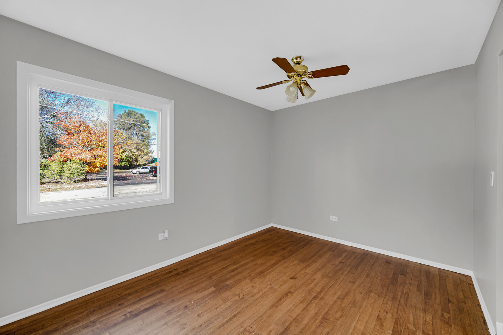 31 Wellington Avenue #2, Mundelein, IL 60060