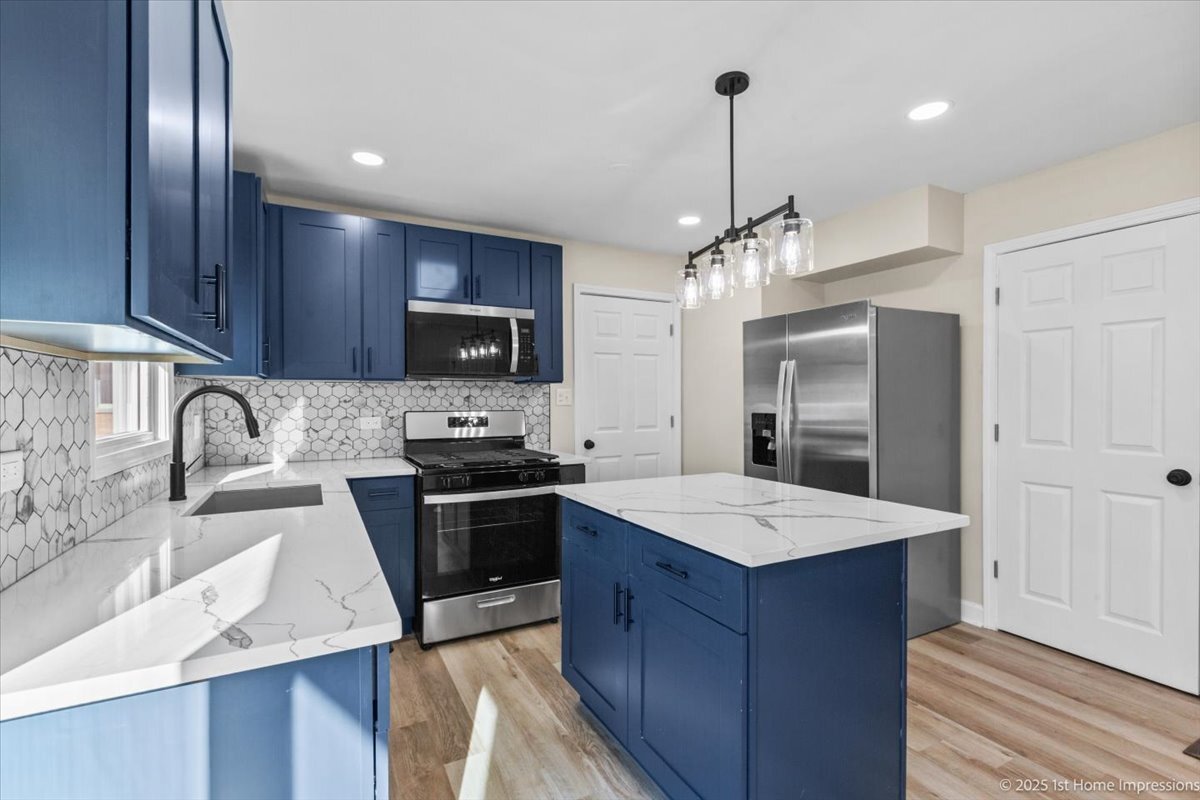 17740 Clyde Avenue, Lansing, IL 60438