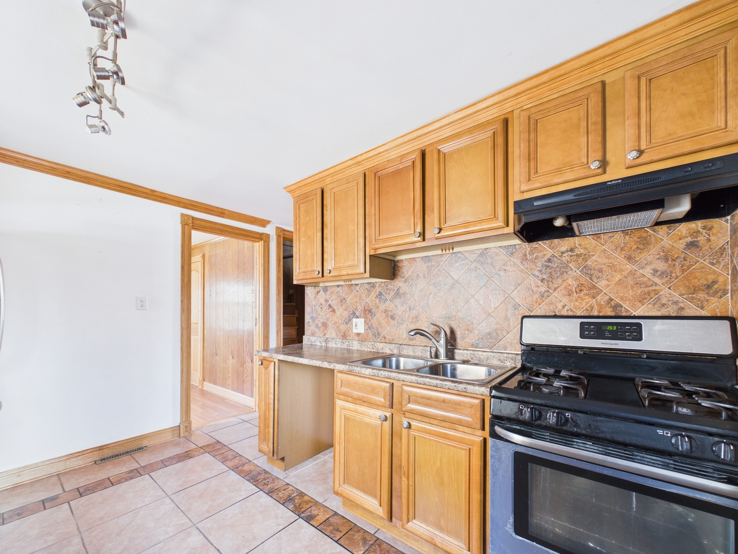 2522 Westbrook Drive, Franklin Park, IL 60131