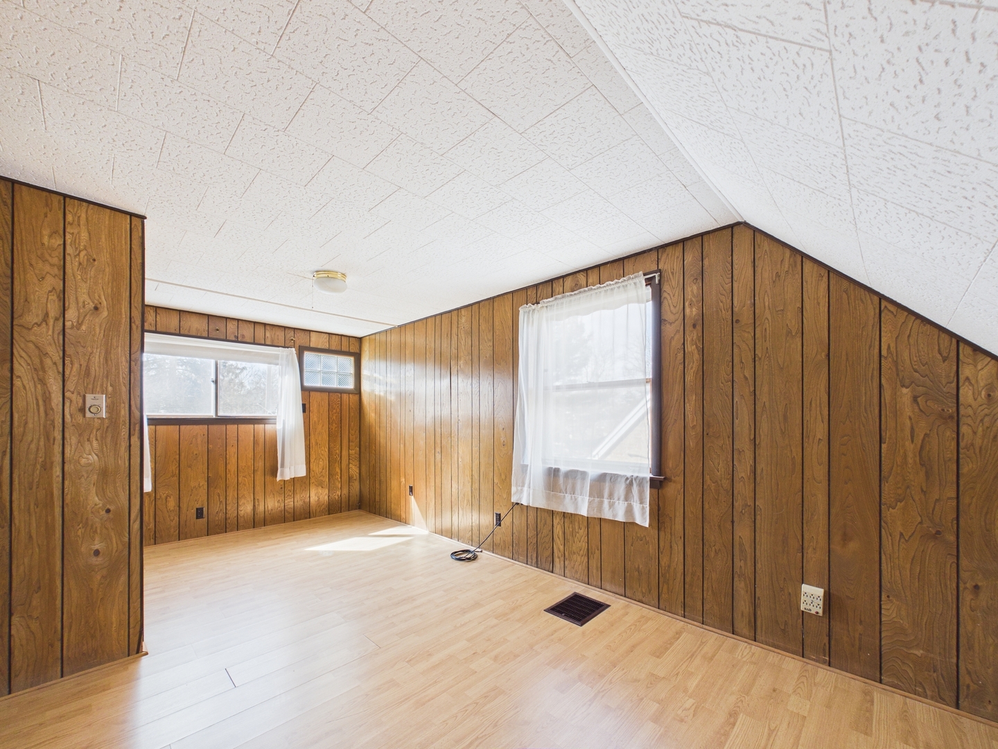 2522 Westbrook Drive, Franklin Park, IL 60131