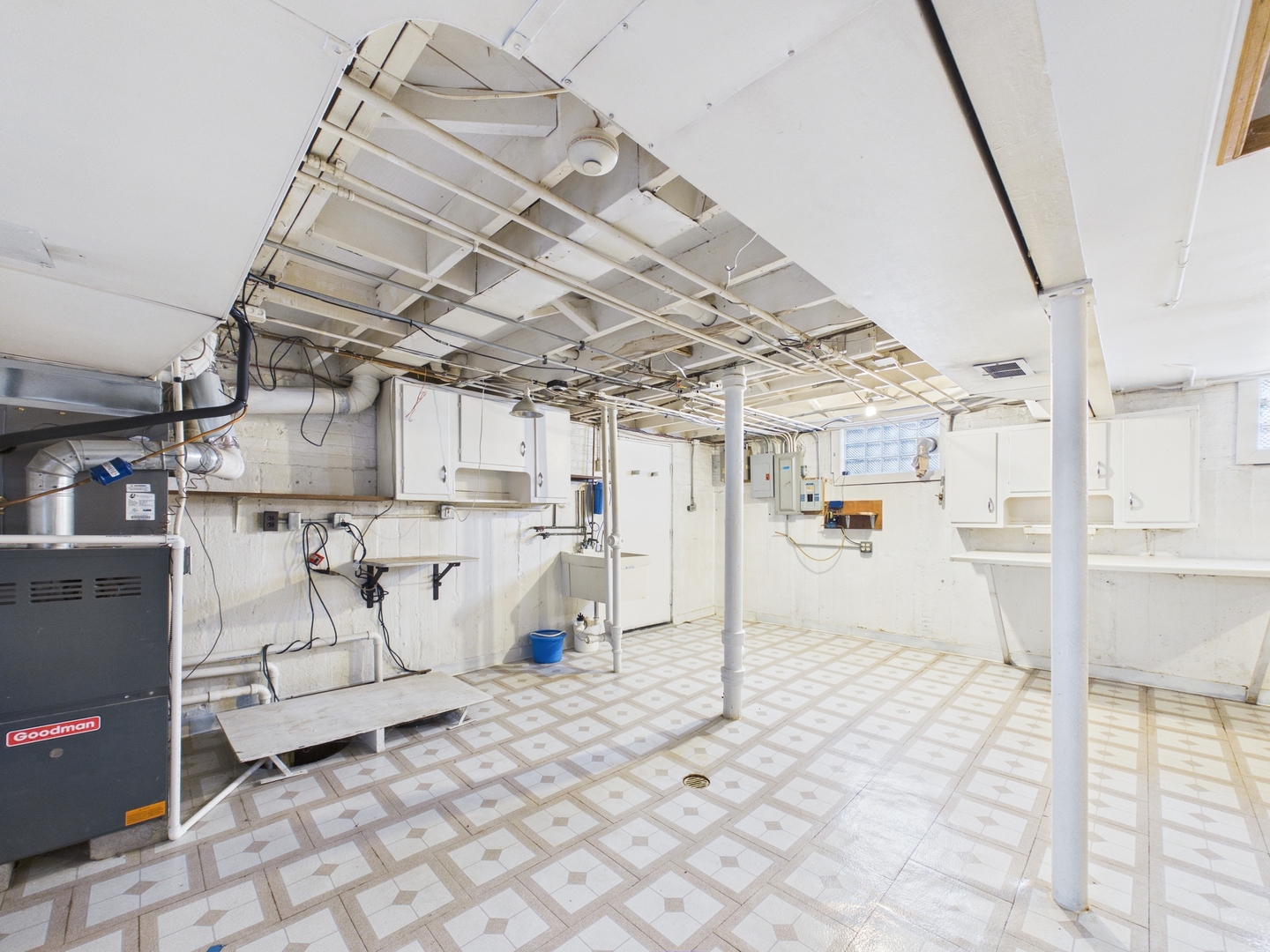 2522 Westbrook Drive, Franklin Park, IL 60131