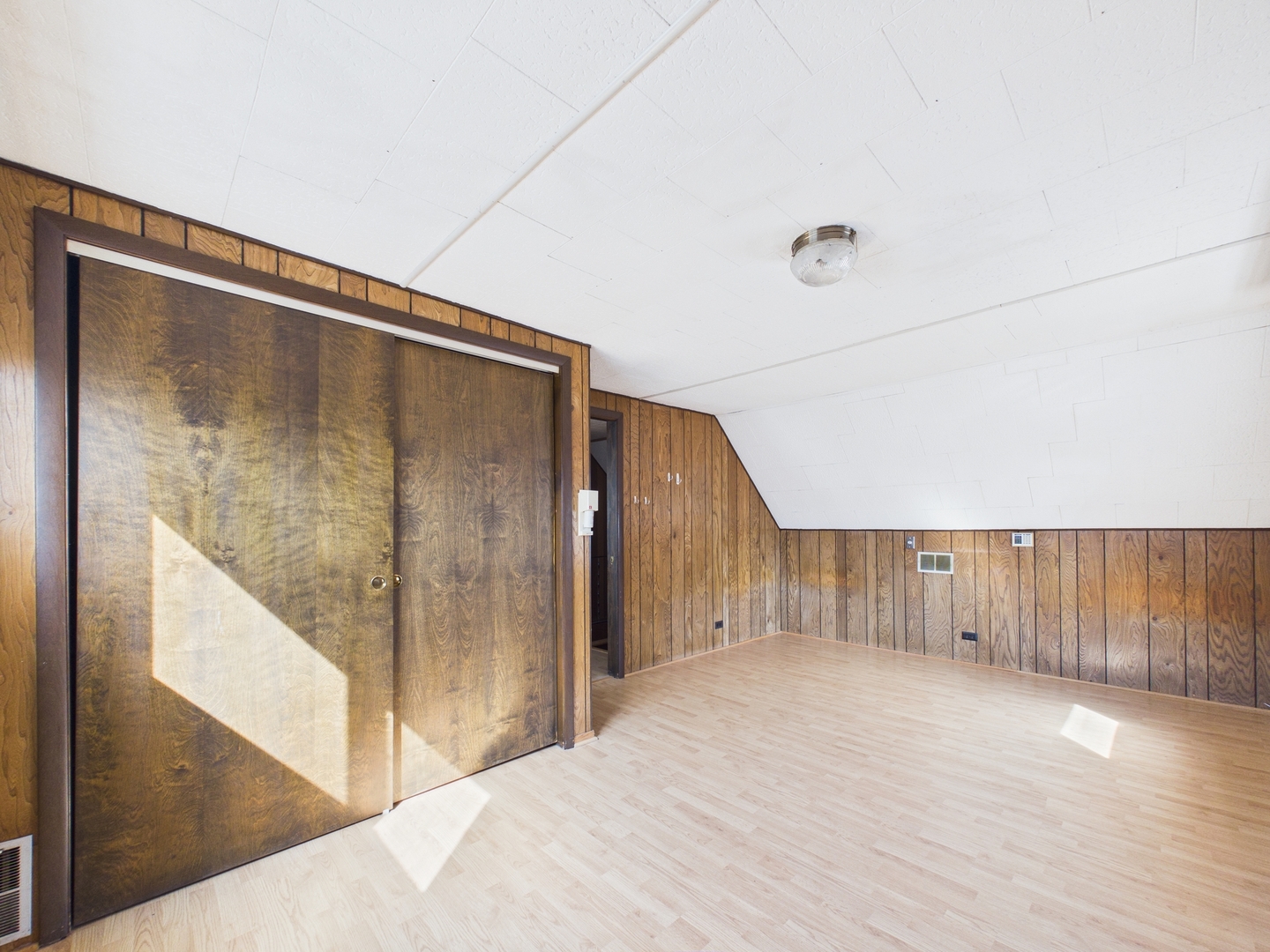 2522 Westbrook Drive, Franklin Park, IL 60131