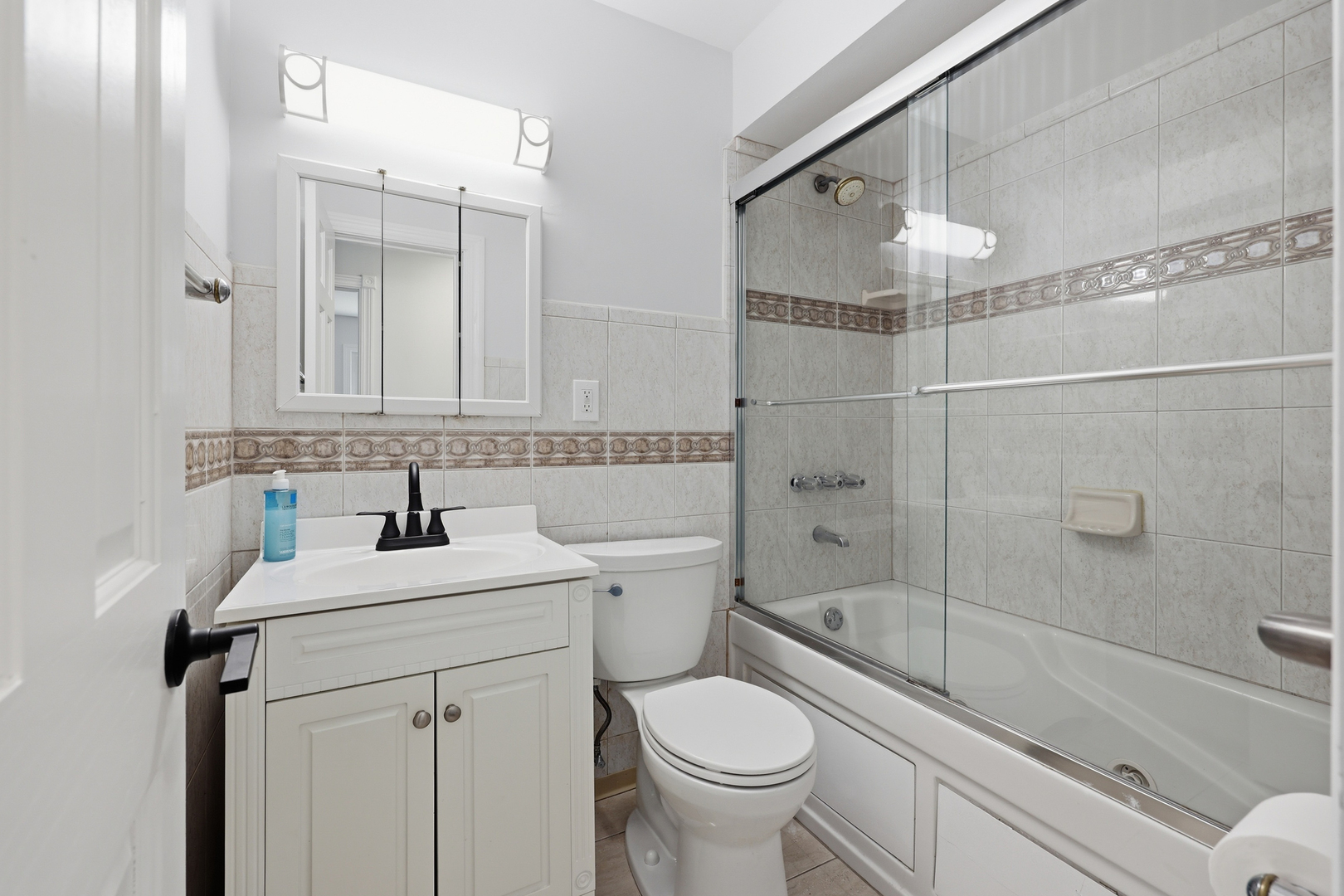 3820 Emerson Drive, Schiller Park, IL 60176