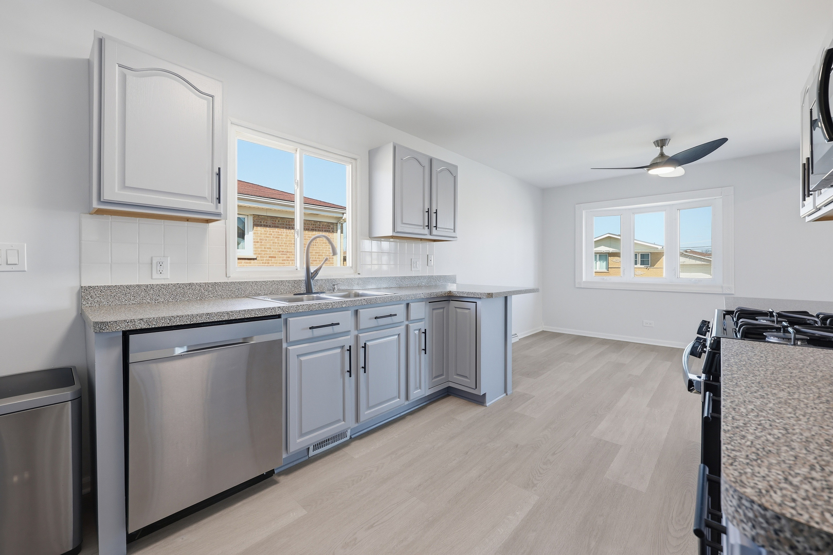 3820 Emerson Drive, Schiller Park, IL 60176