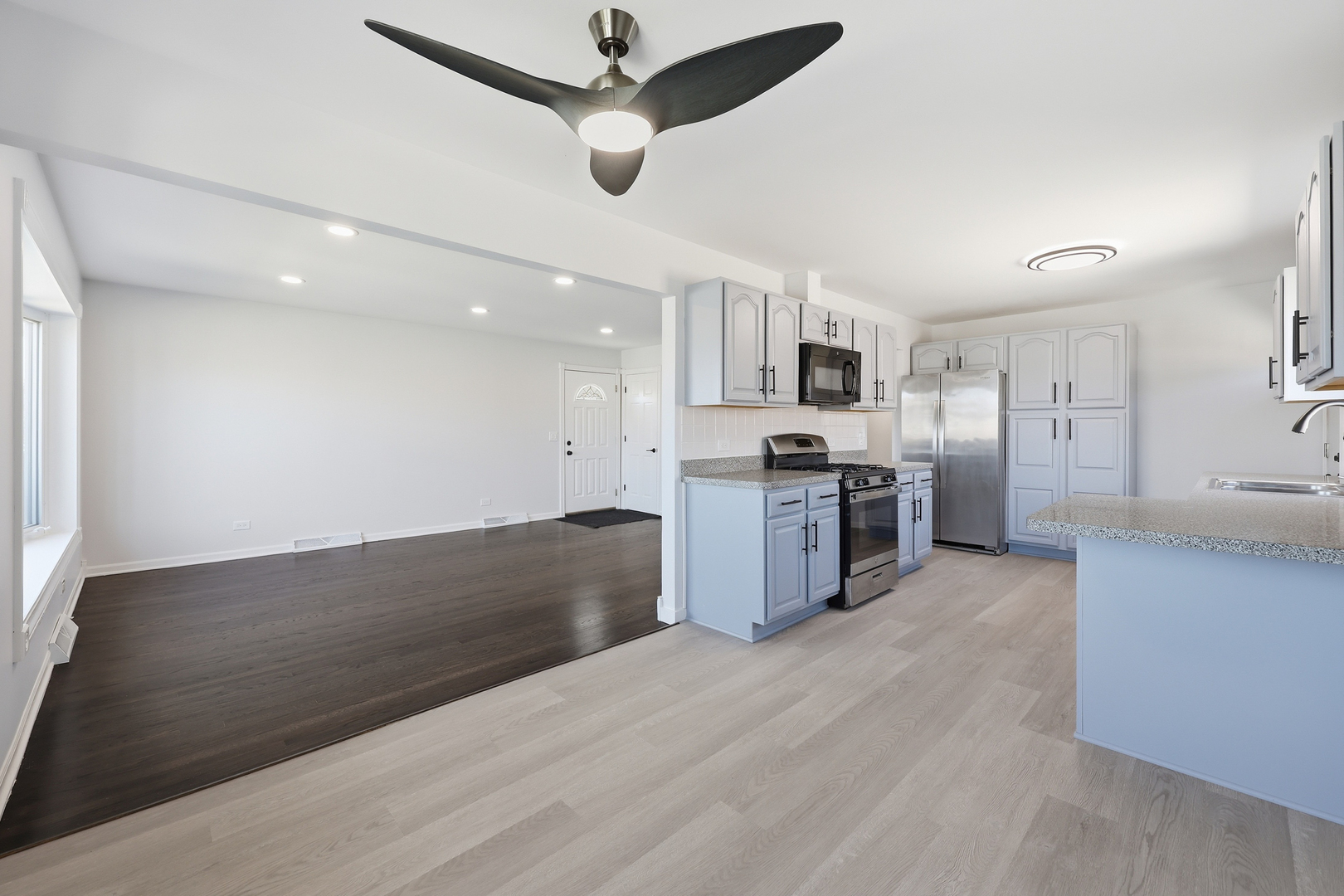 3820 Emerson Drive, Schiller Park, IL 60176