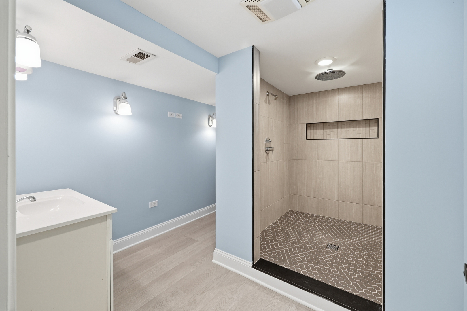 3820 Emerson Drive, Schiller Park, IL 60176