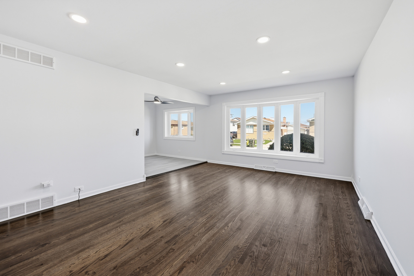 3820 Emerson Drive, Schiller Park, IL 60176