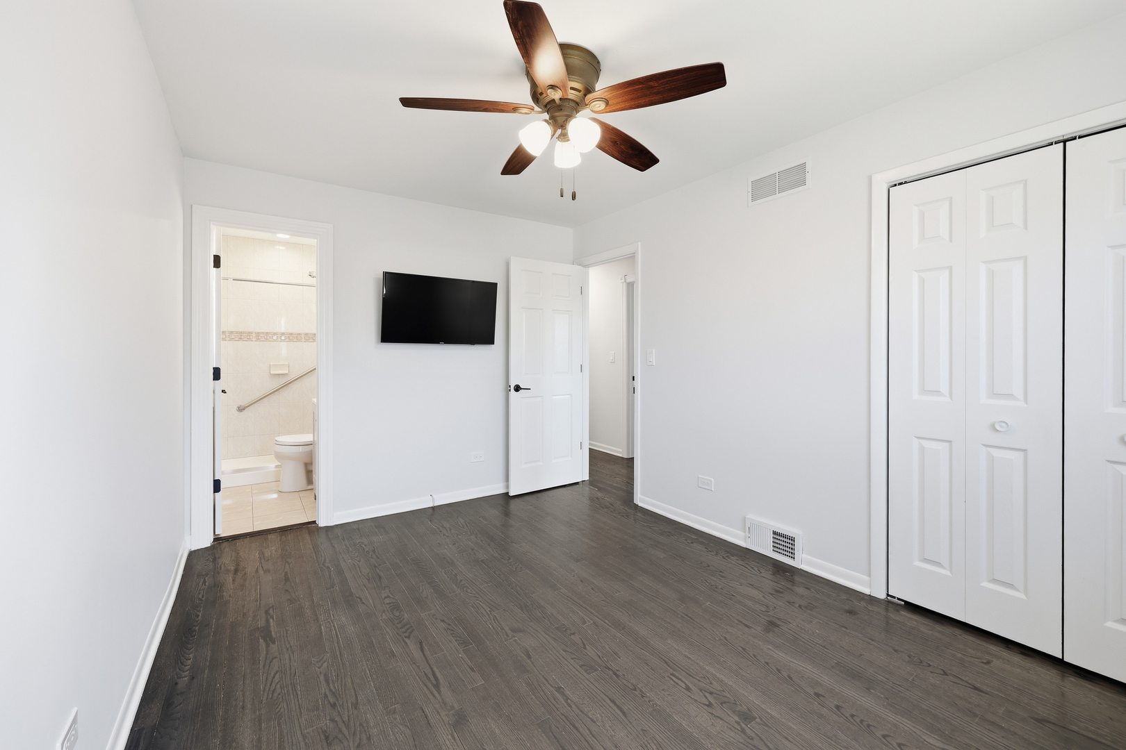 3820 Emerson Drive, Schiller Park, IL 60176