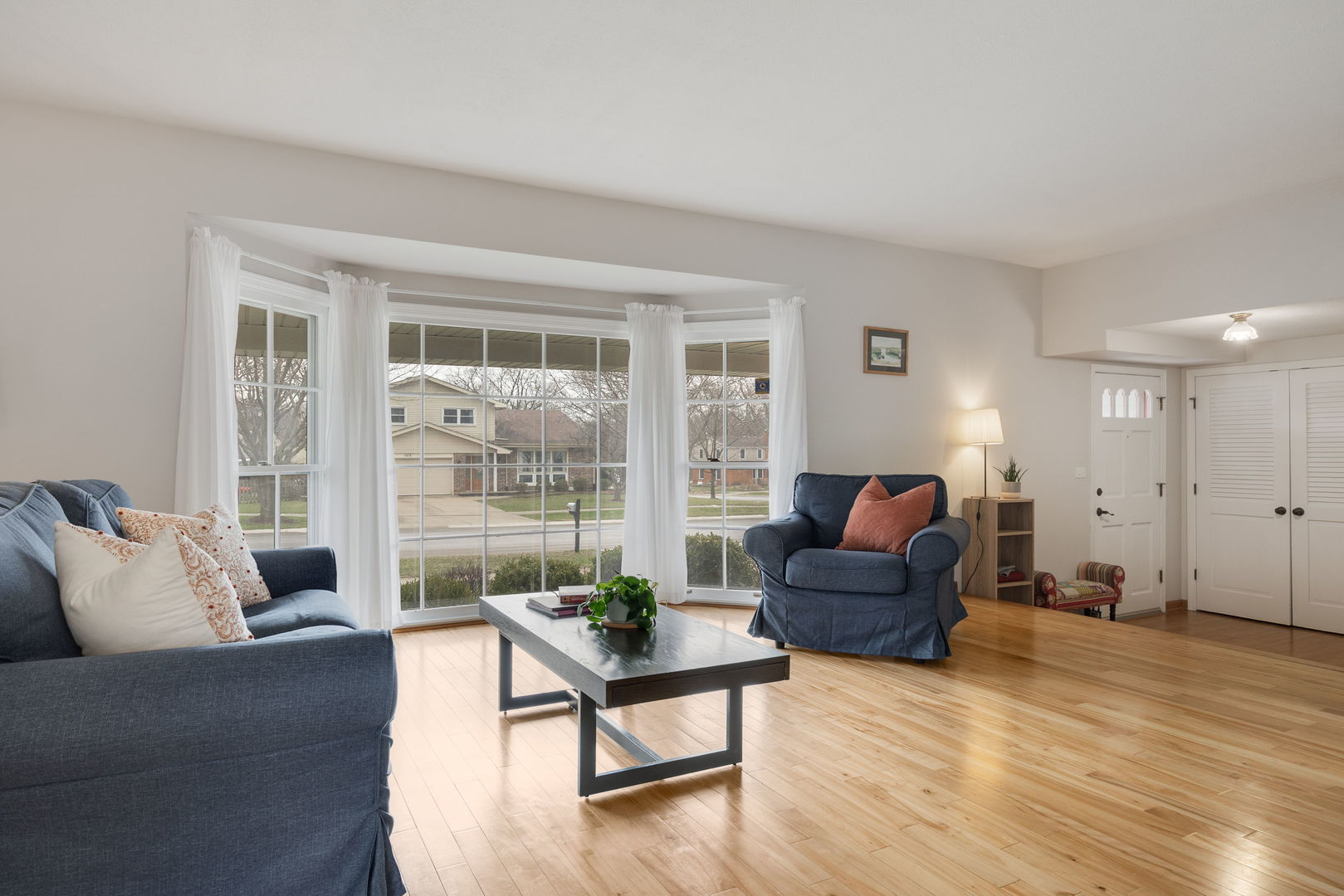 905 Kennebec Lane, Naperville, IL 60563