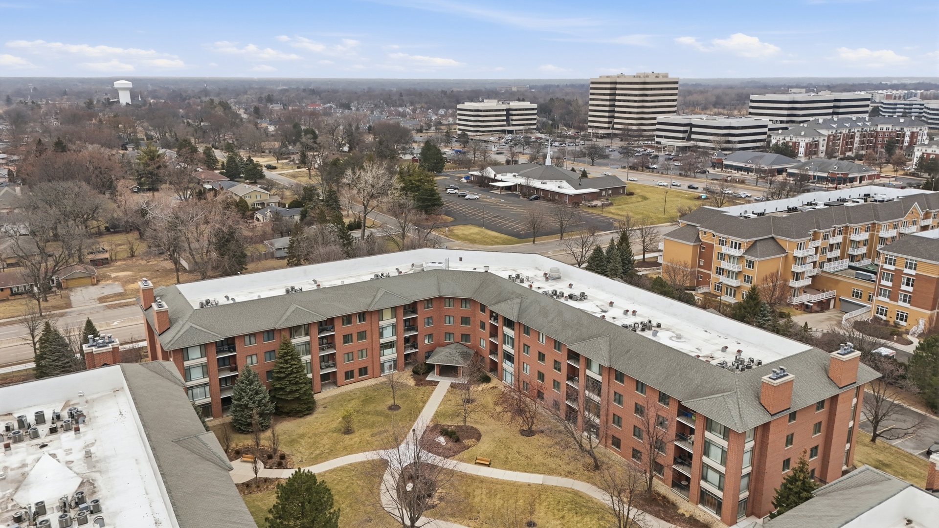 875 E 22nd Street #410, Lombard, IL 60148