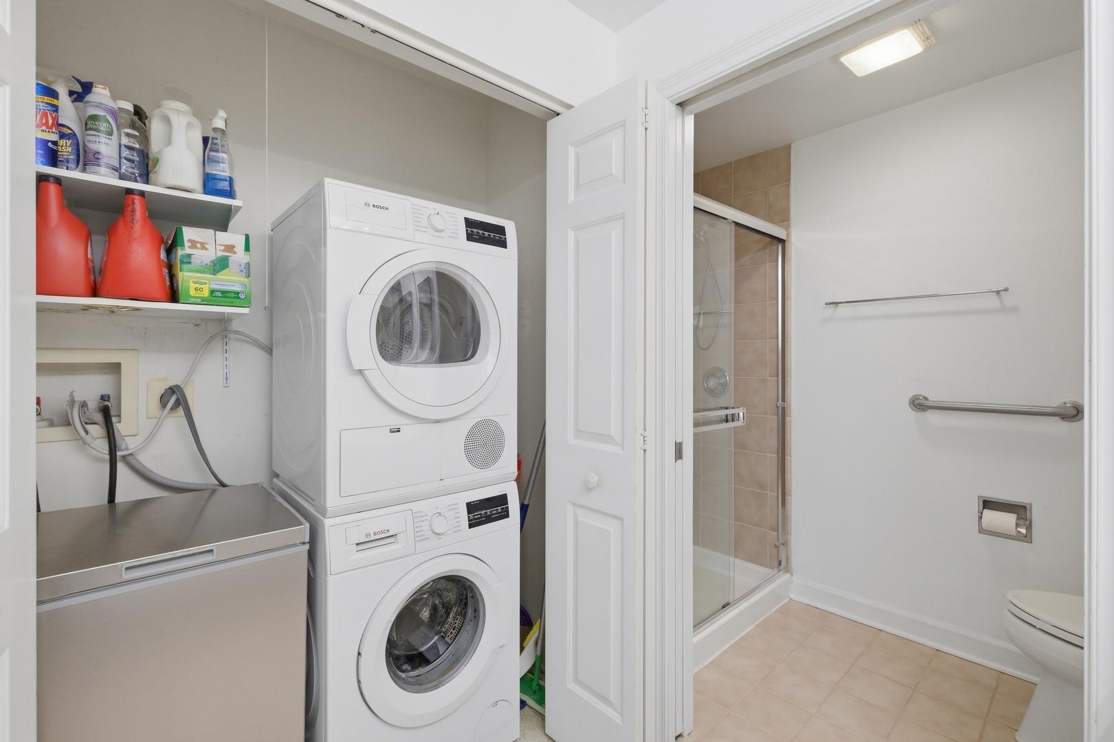 875 E 22nd Street #410, Lombard, IL 60148