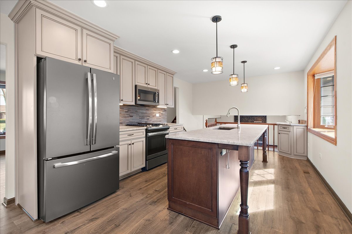 13608 Glen Eagle Court, Orland Park, IL 60462