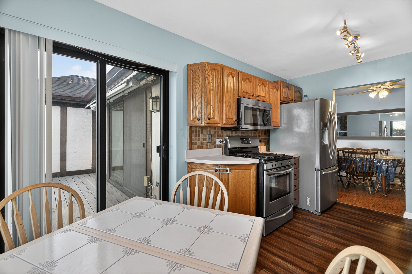 6755 180th Street #6, Tinley Park, IL 60477