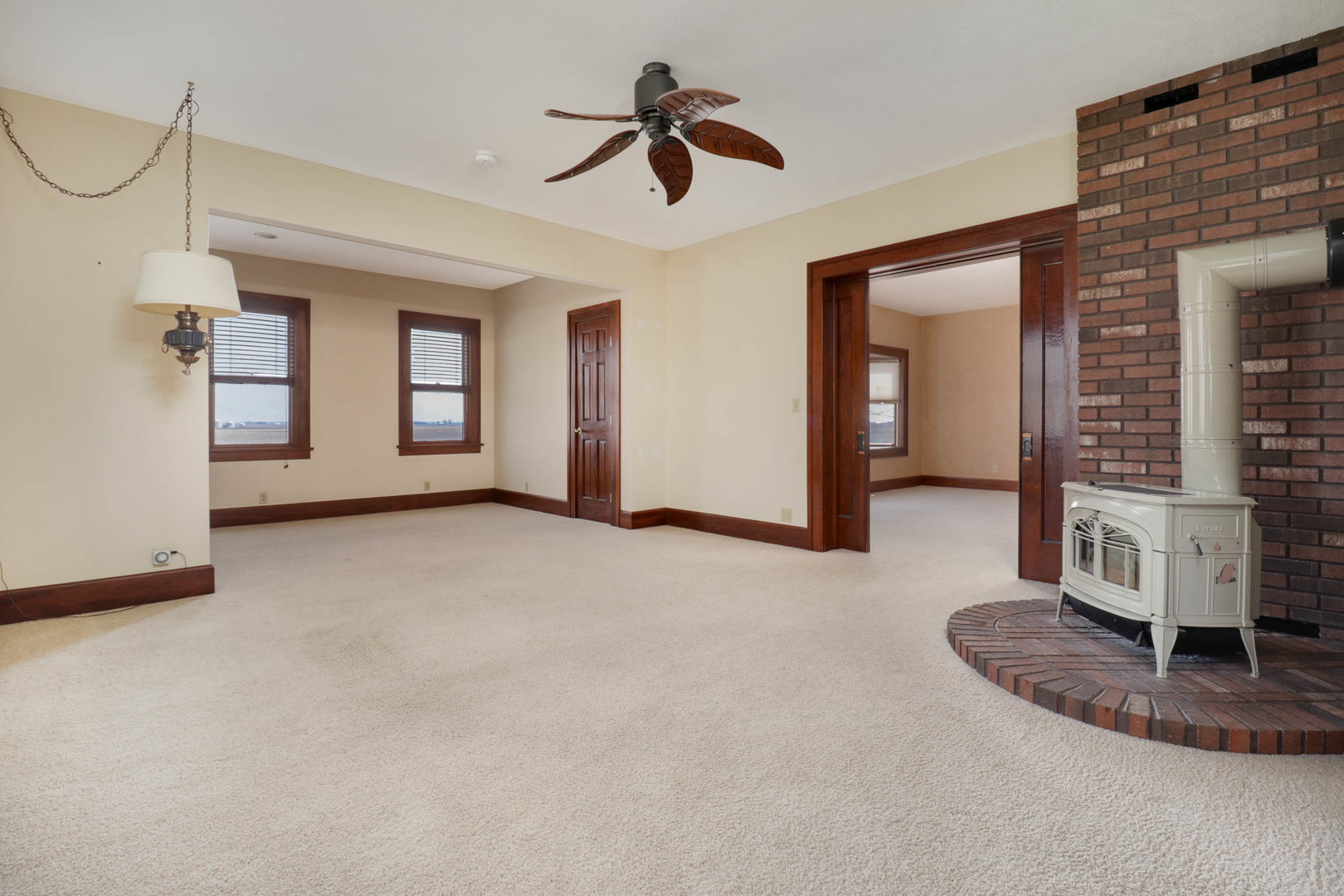 29679 Lagoon Road, Minier, IL 61759