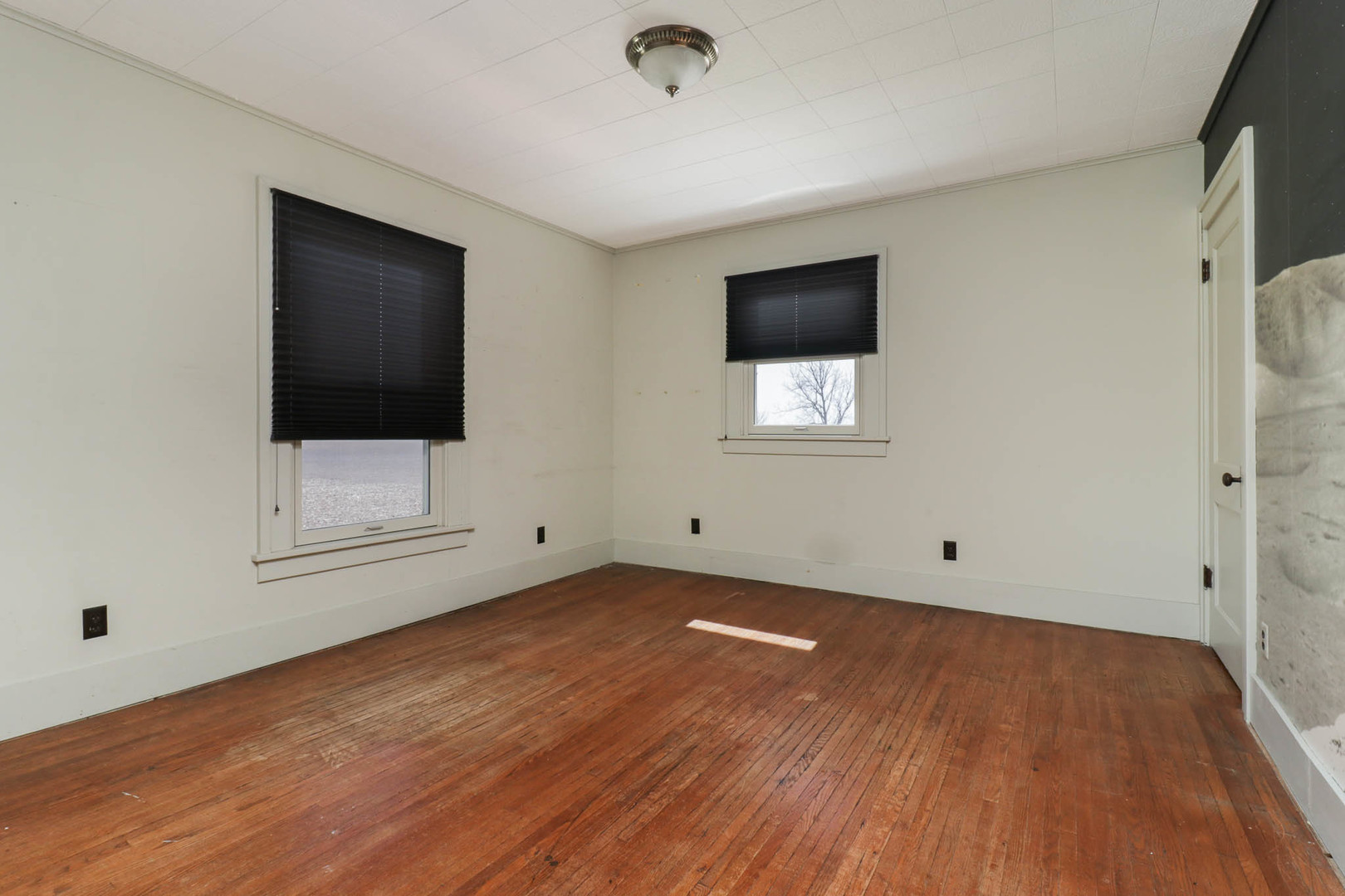 29679 Lagoon Road, Minier, IL 61759