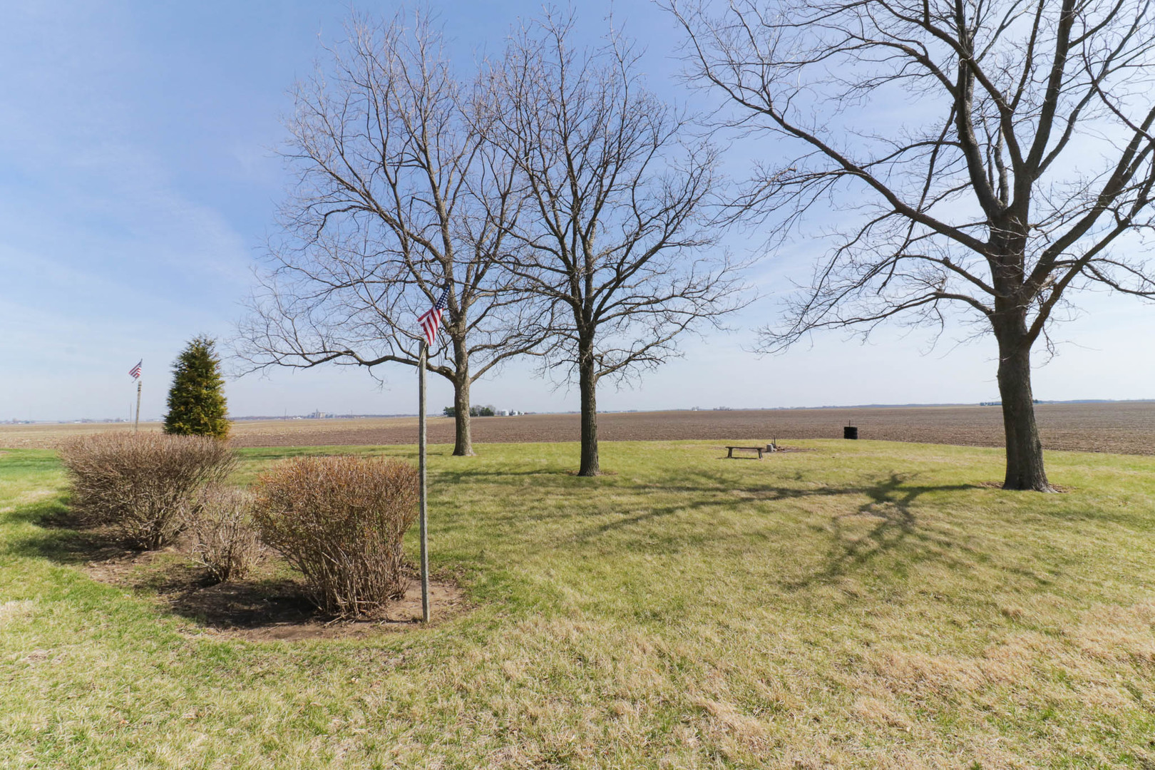 29679 Lagoon Road, Minier, IL 61759