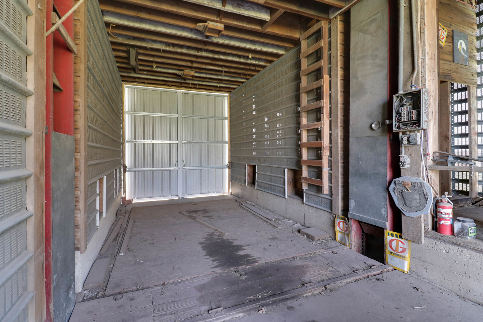 29679 Lagoon Road, Minier, IL 61759