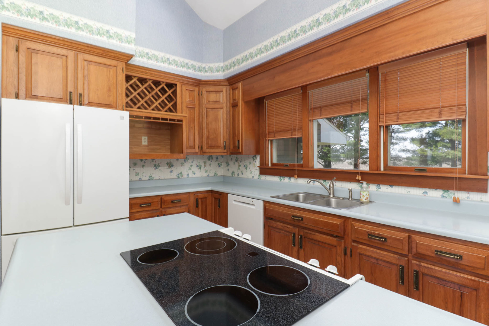 29679 Lagoon Road, Minier, IL 61759