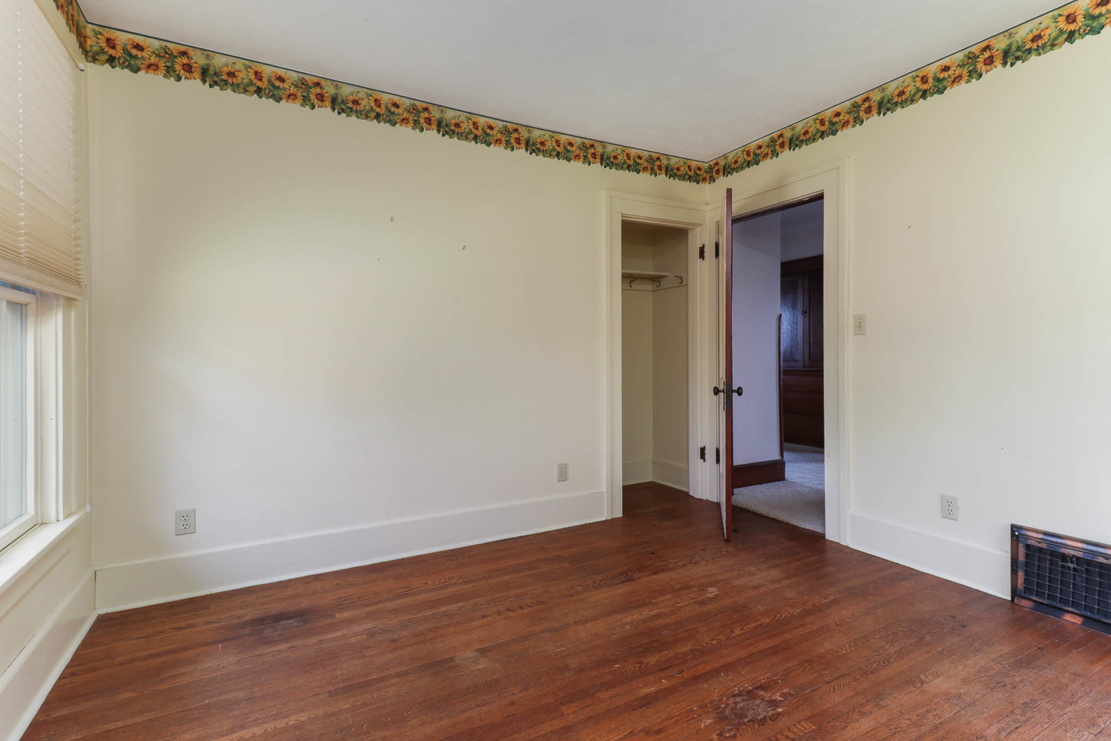 29679 Lagoon Road, Minier, IL 61759