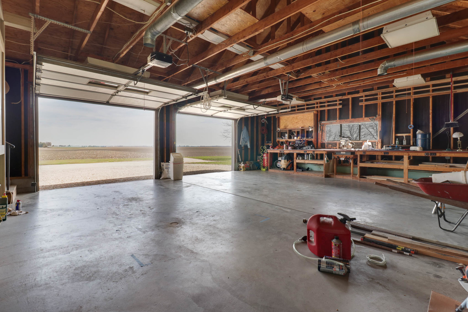 29679 Lagoon Road, Minier, IL 61759