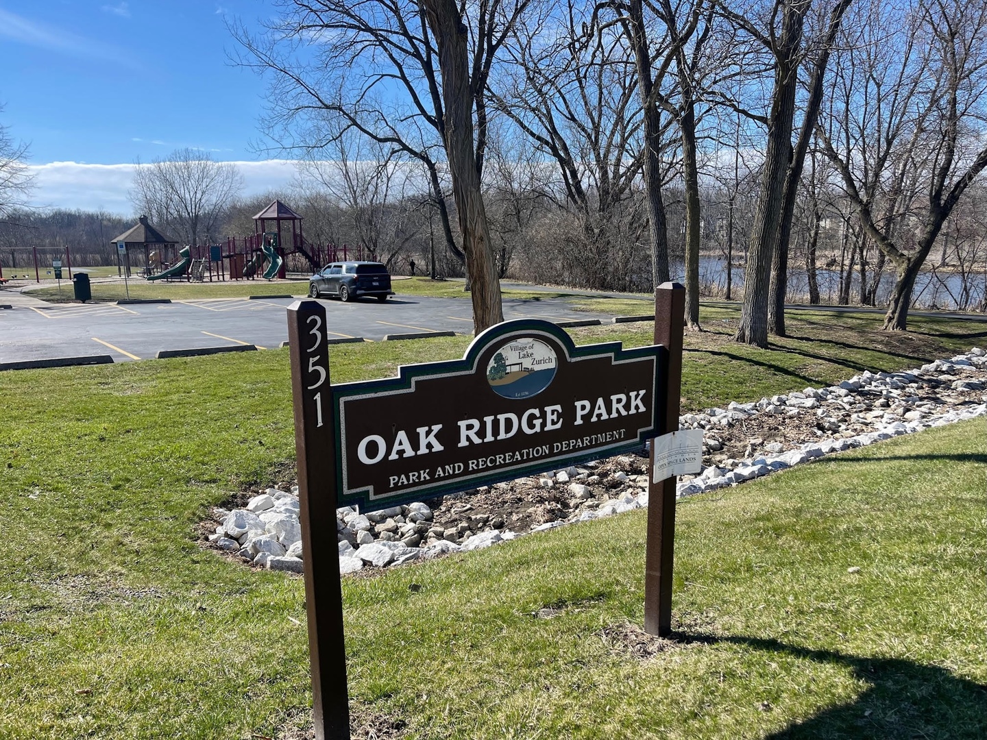 207 Lions Court, Lake Zurich, IL 60047