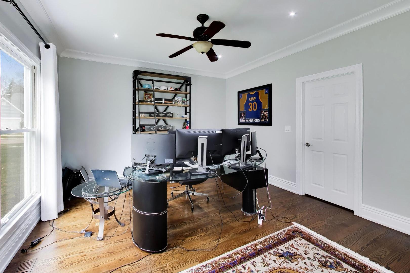 207 Lions Court, Lake Zurich, IL 60047