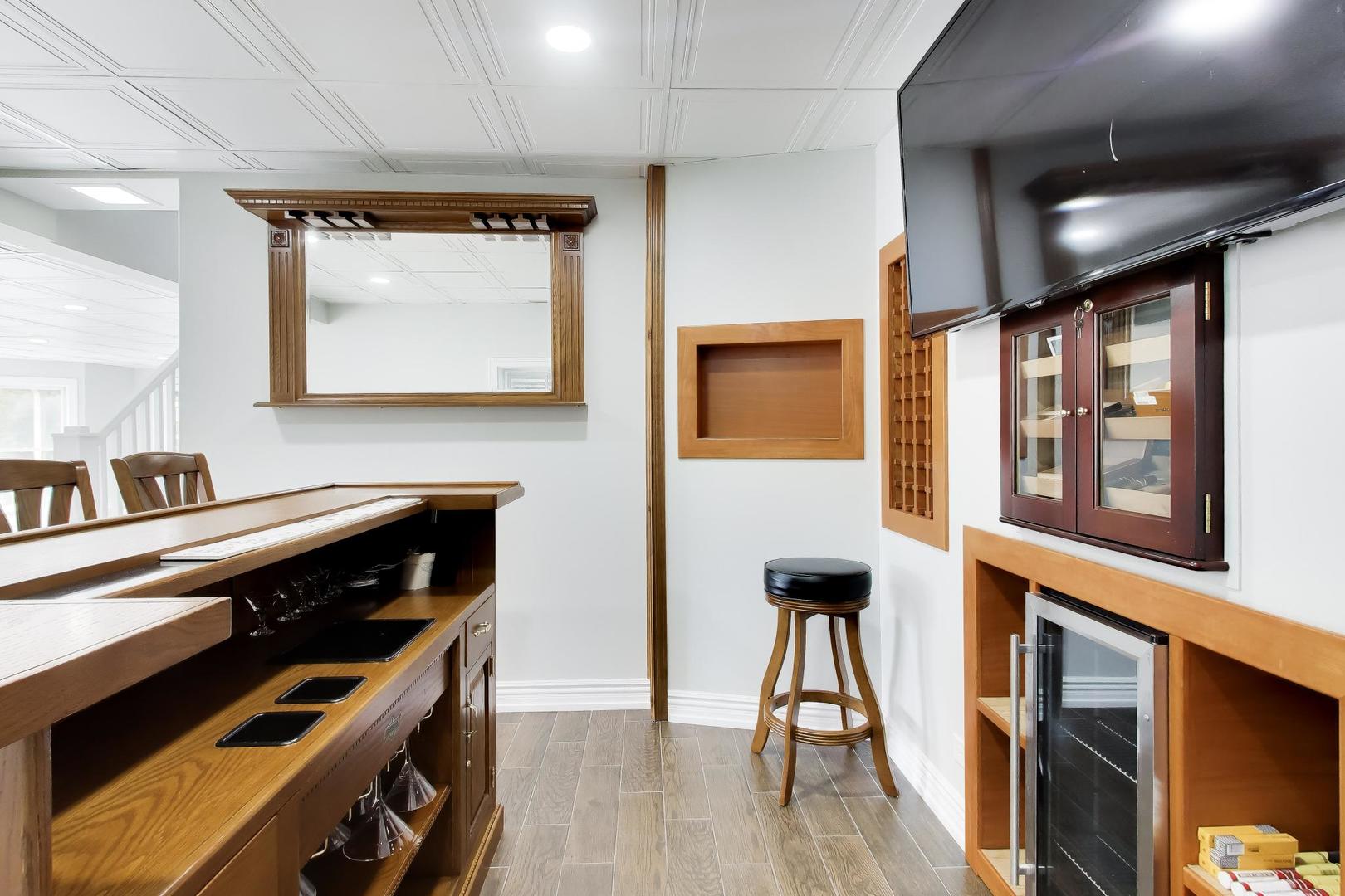 207 Lions Court, Lake Zurich, IL 60047