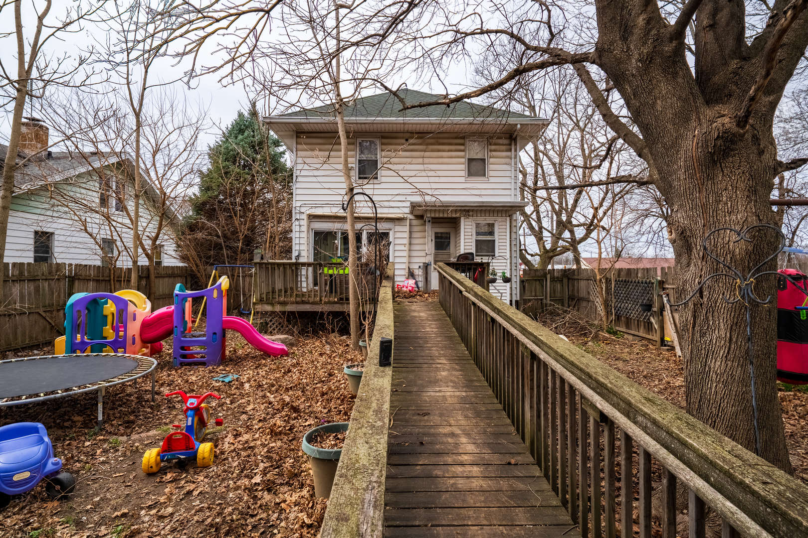 2416 N Dechman Avenue, Peoria, IL 61603