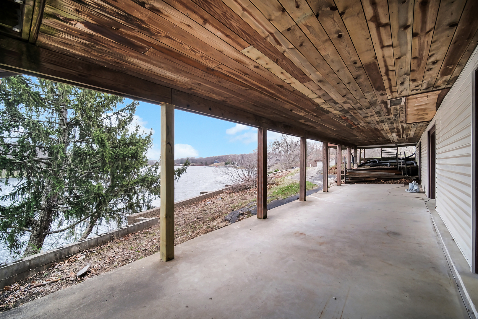 20 Chairtree Court, Putnam, IL 61560