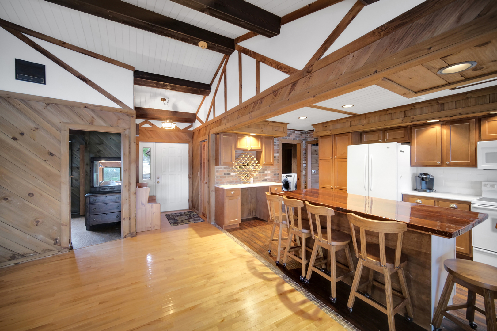 20 Chairtree Court, Putnam, IL 61560