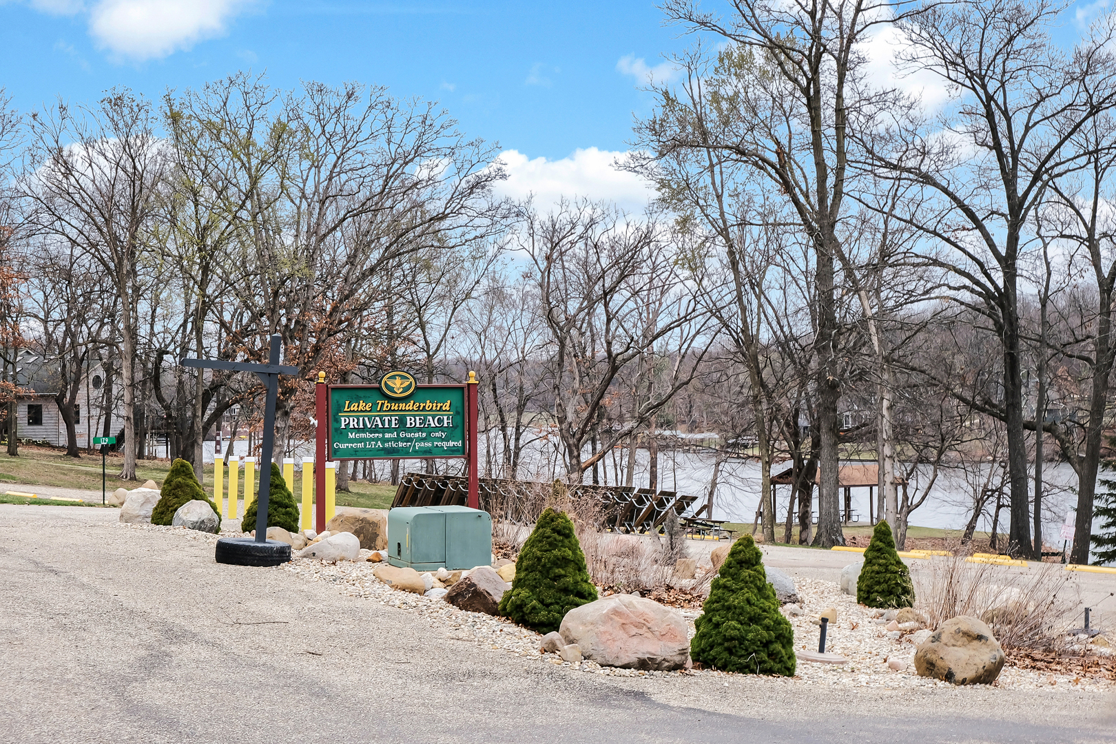 20 Chairtree Court, Putnam, IL 61560